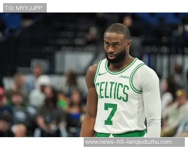 张佳玮分析杰伦布朗中投表现仅健康莱昂纳德可与之匹敌