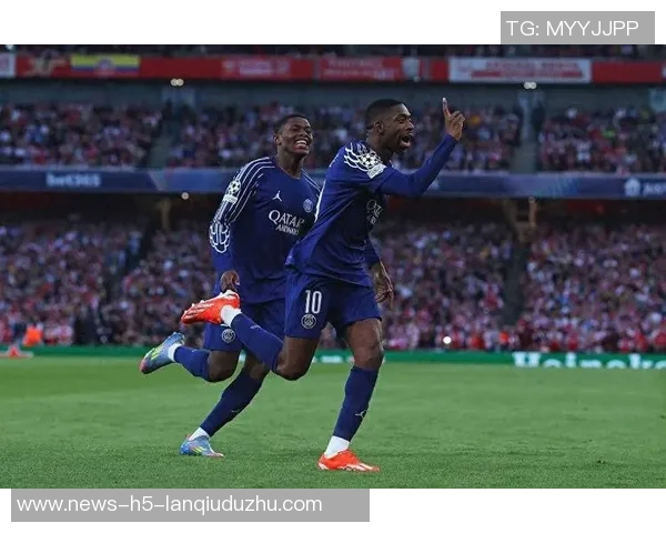 EAFC26年度最佳11人揭晓登贝莱领衔赖斯范戴克入选拉菲尼亚遗憾落选